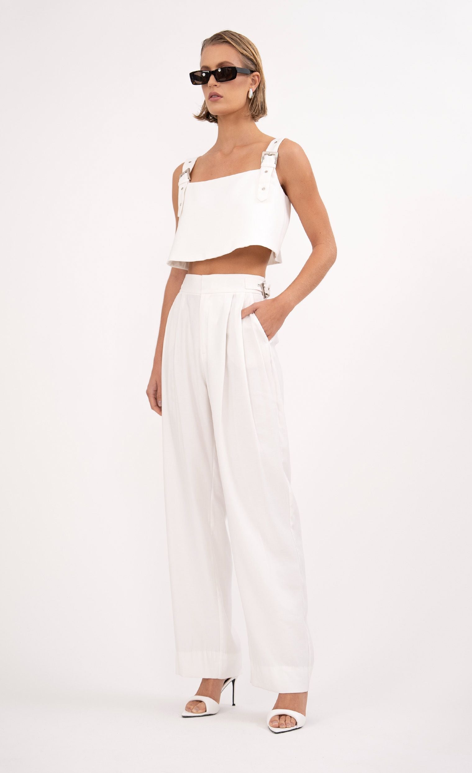 Cruz Crop Crop Top Nonchalant Label