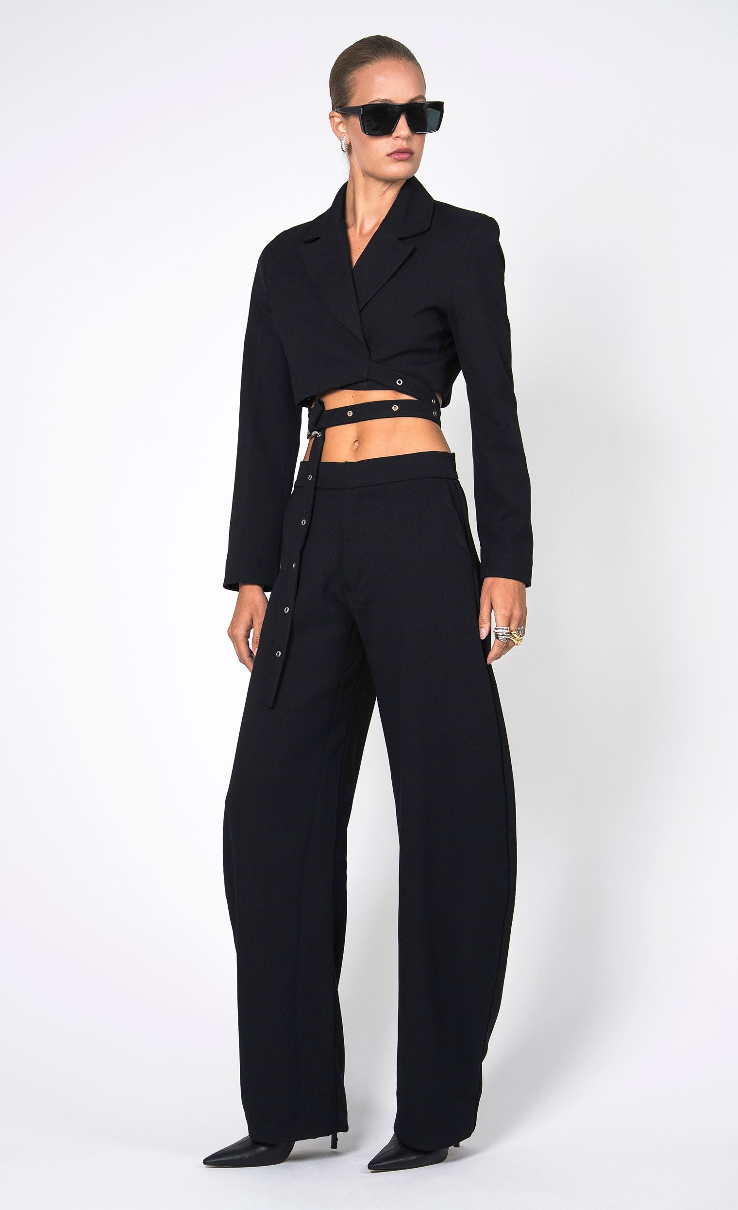 Della Cropped Blazer Blazer Nonchalant Label