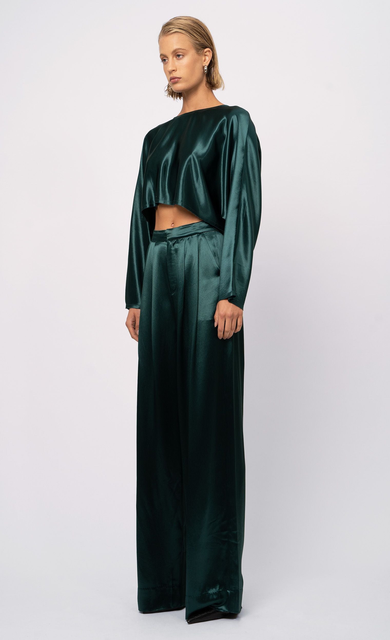 Emilia Crop - Emerald Top Nonchalant Label