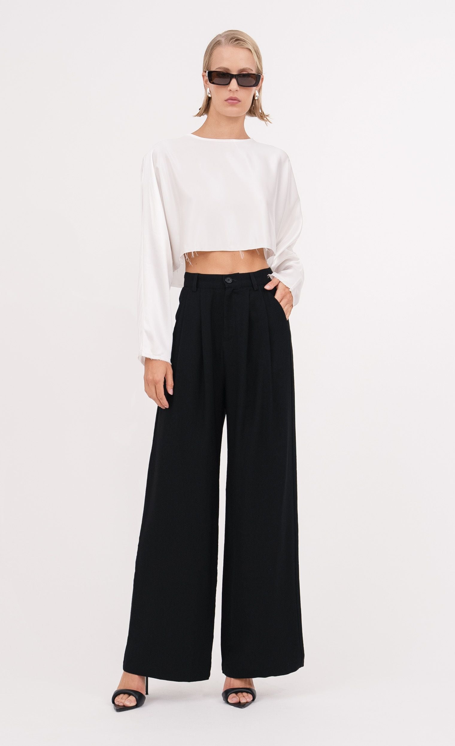Emilia Crop - Off White Top nonchalantlabel