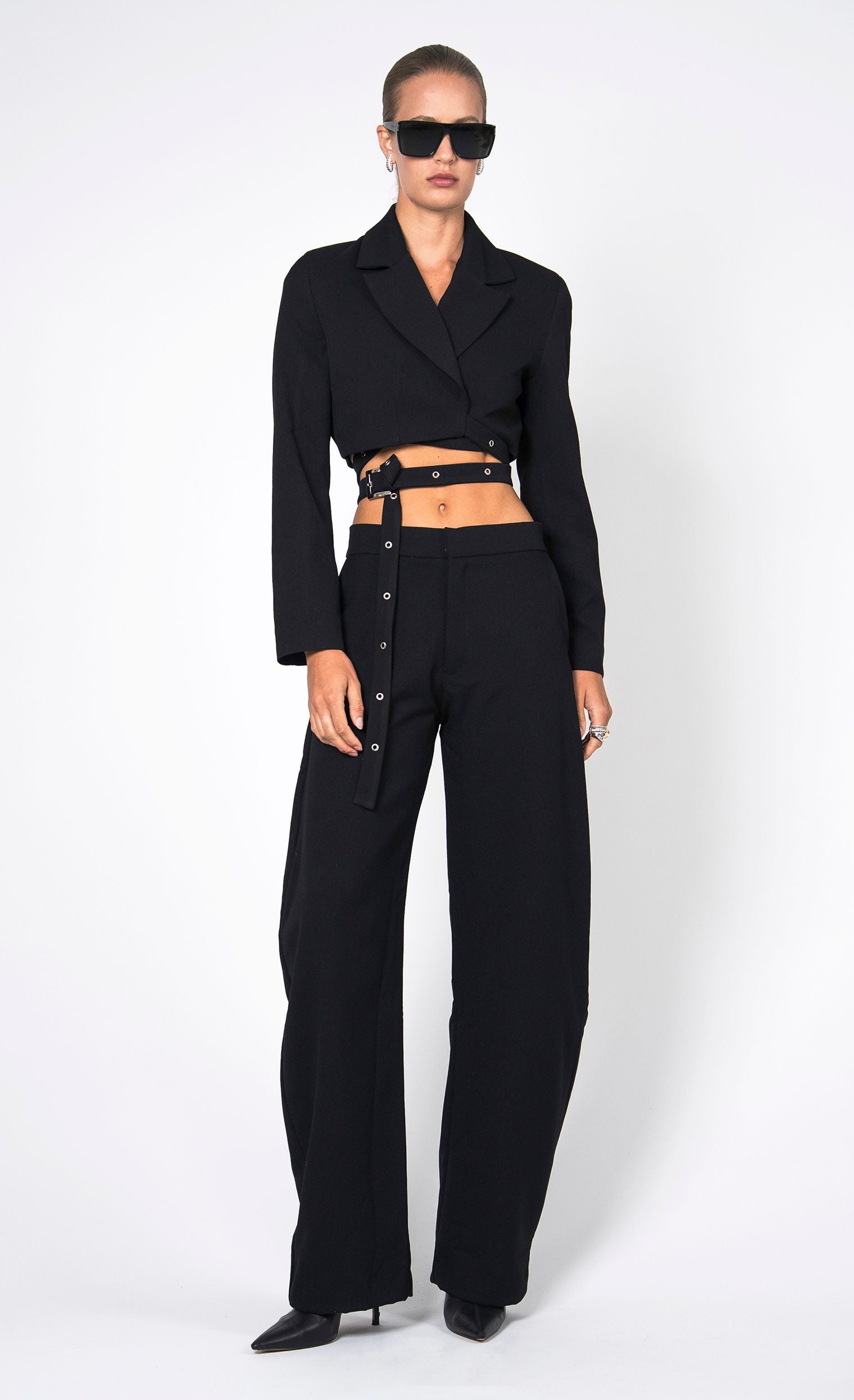 Della Cropped Blazer Blazer Nonchalant Label
