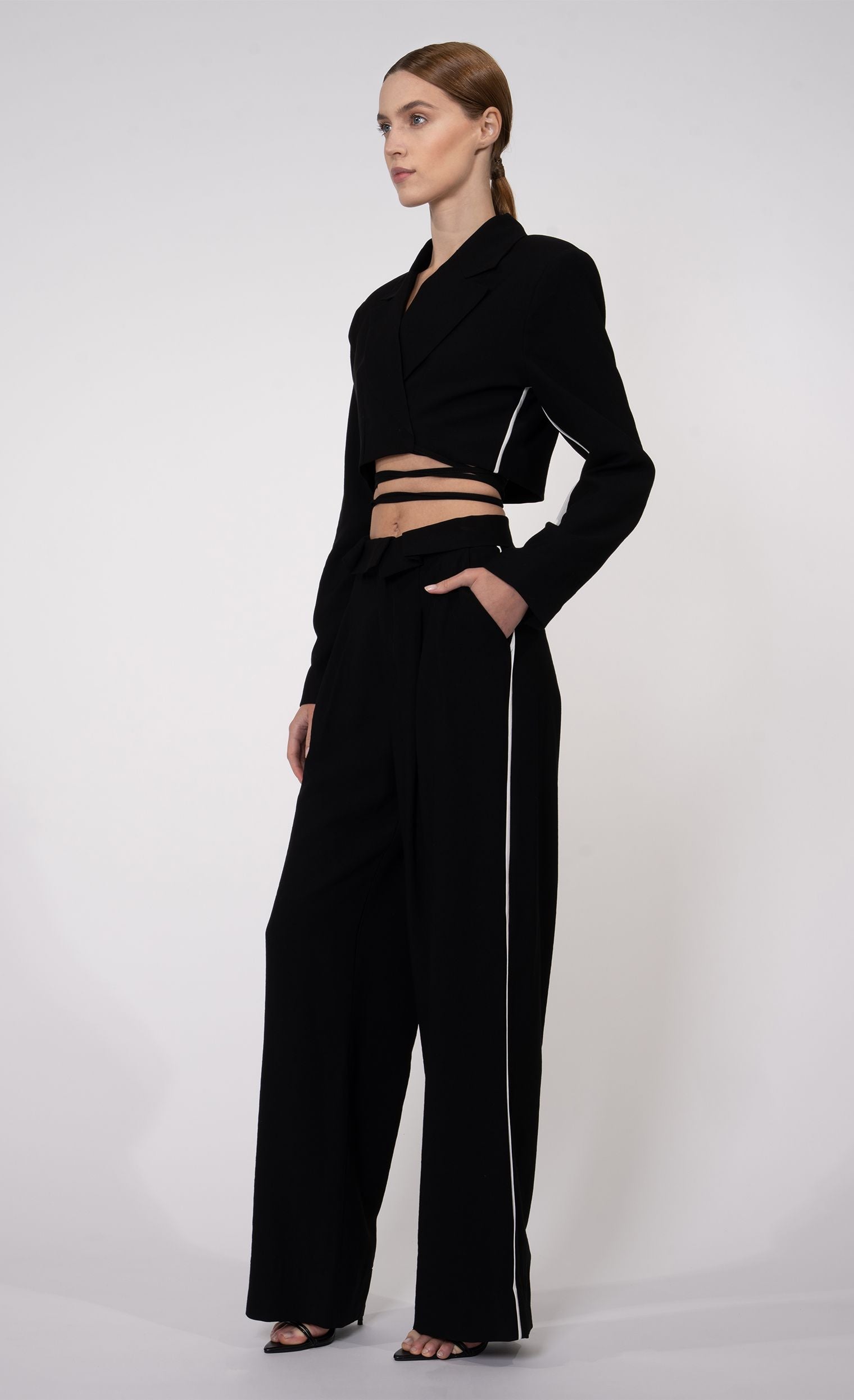 Cade Crop Jacket - Black Top Nonchalant Label