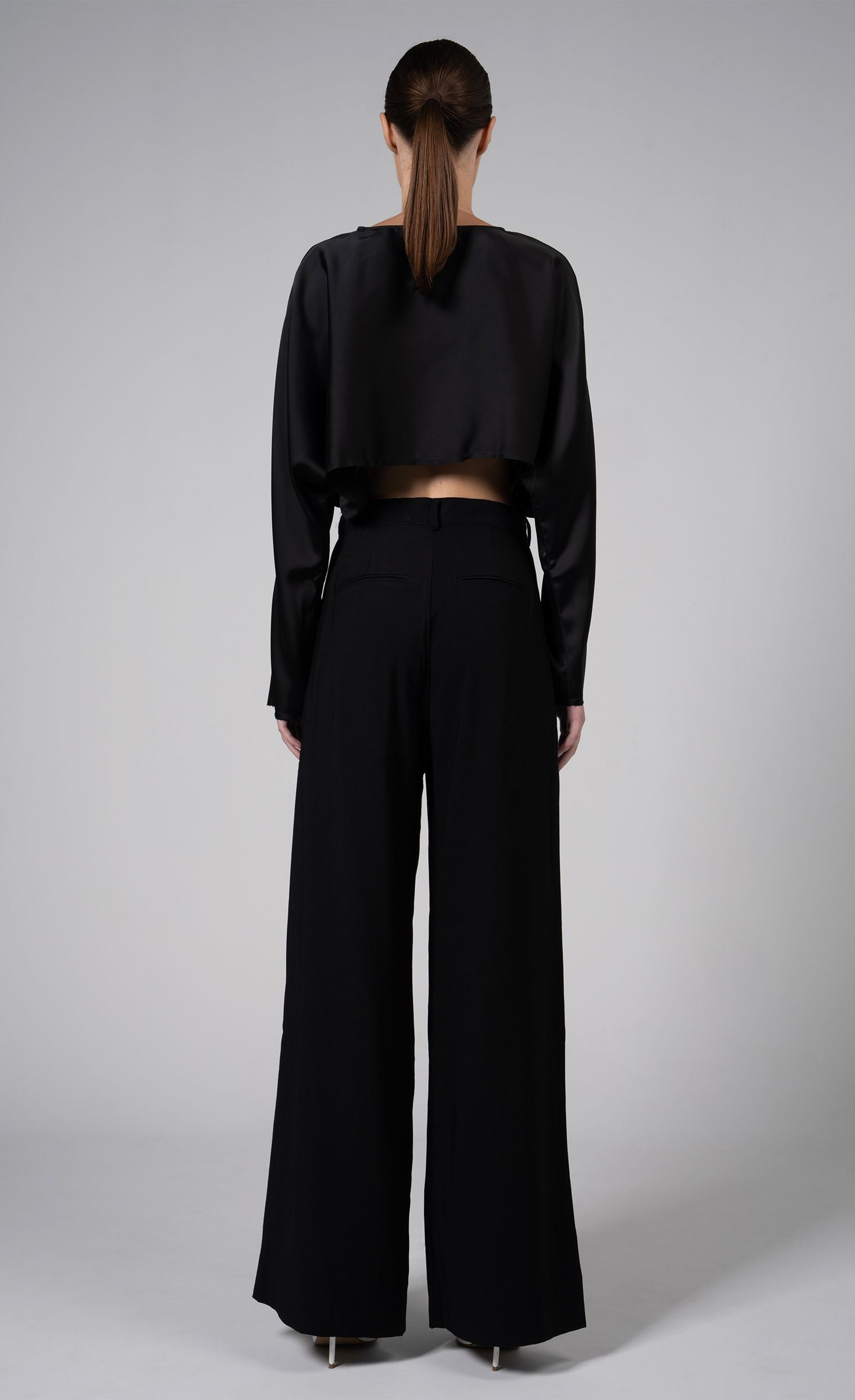Emilia Crop - Black Top nonchalantlabel