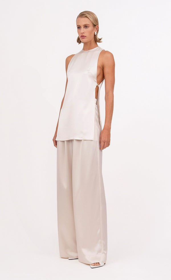 Stasia Top Top Nonchalant Label