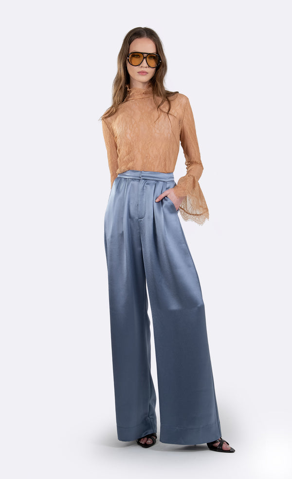 Letty Lace Top Top Nonchalant Label