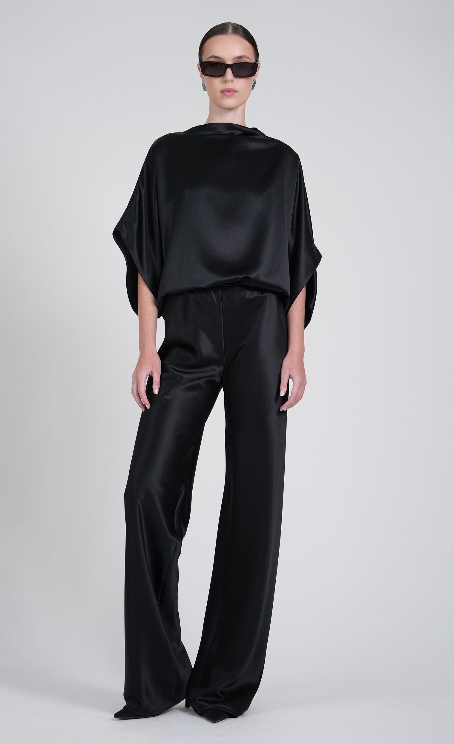 Olympia Top Top Nonchalant Label