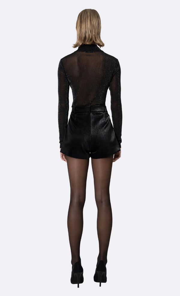 Callie Top Top Nonchalant Label