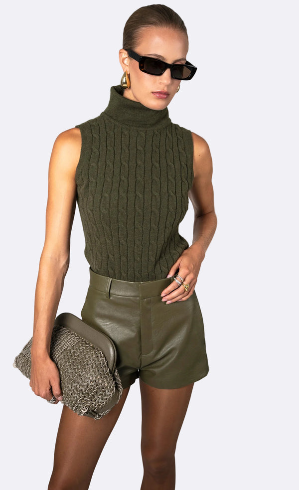 Robbie Short - Olive Nonchalant Label