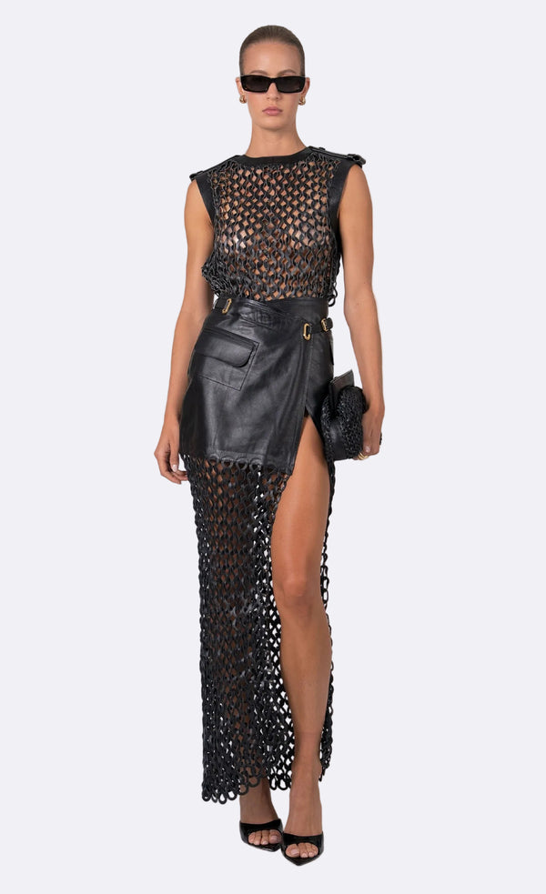 Torin Top - Black Top Nonchalant Label