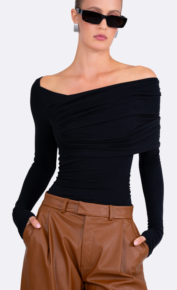 Maple Top - Black Top Nonchalant Label