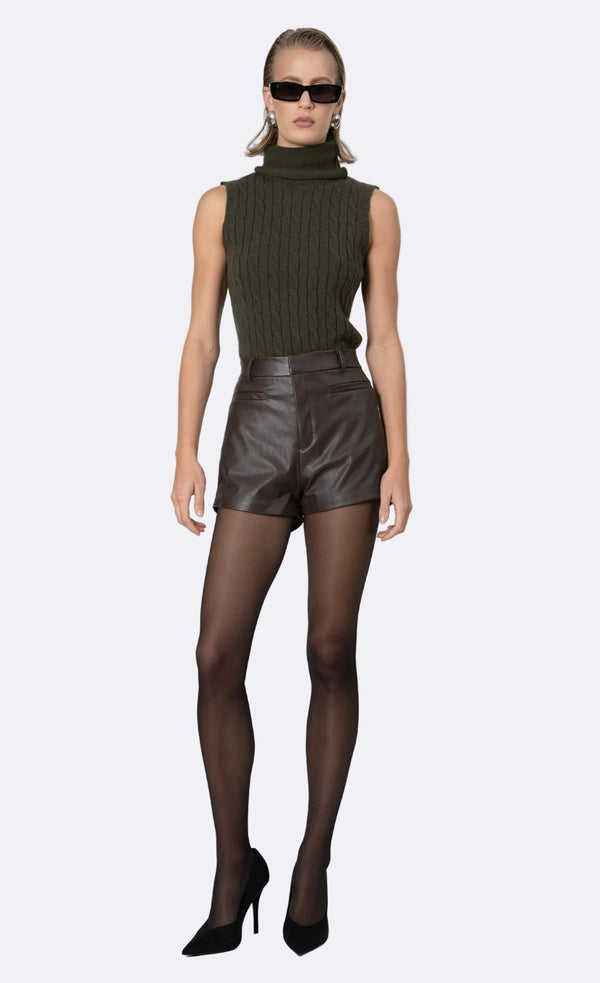 Gavin Short - Ruby SHORT Nonchalant Label