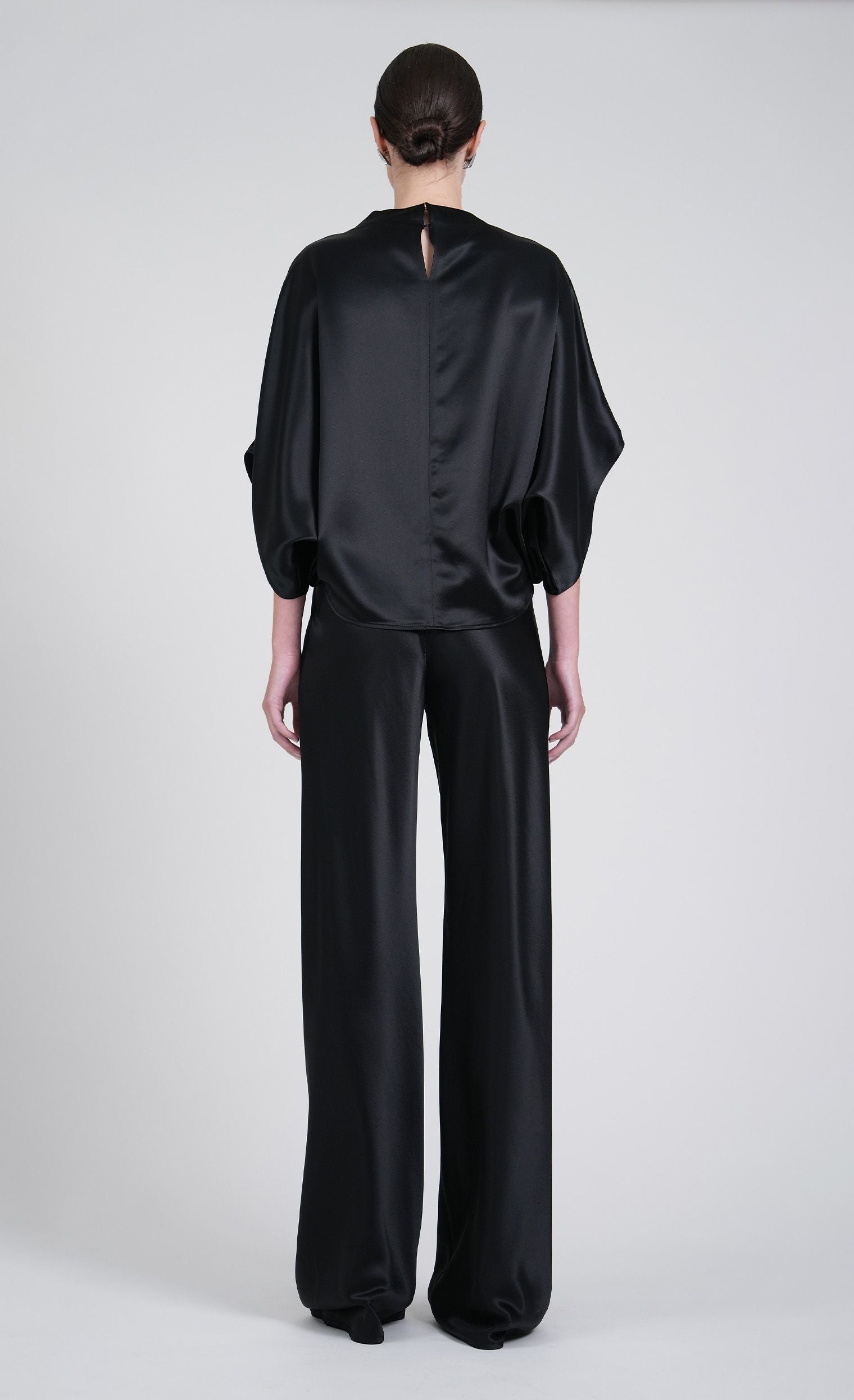 Olympia Top Top Nonchalant Label