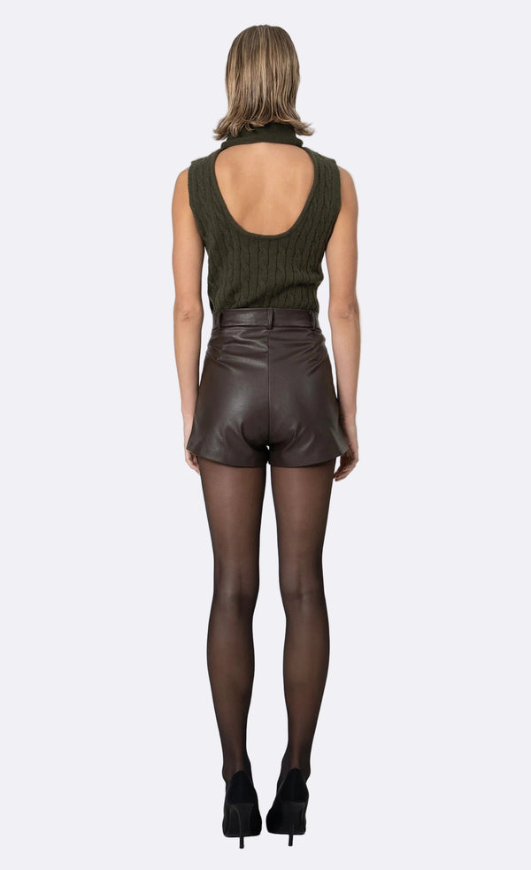 Gavin Short SHORT Nonchalant Label