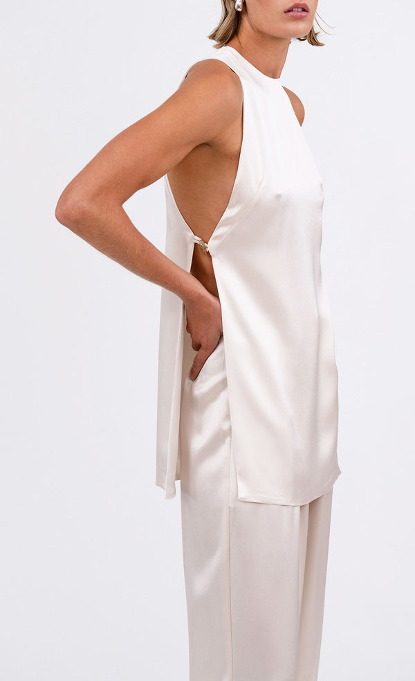 Stasia Top Top Nonchalant Label
