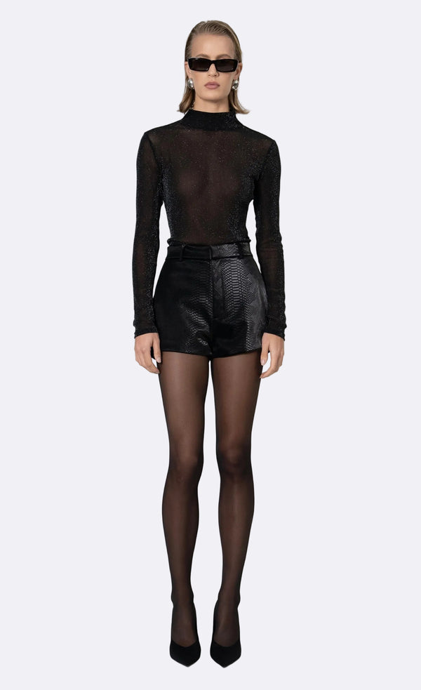 Callie Top Top Nonchalant Label