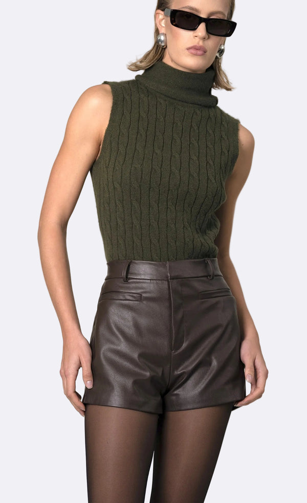 Gavin Short SHORT Nonchalant Label