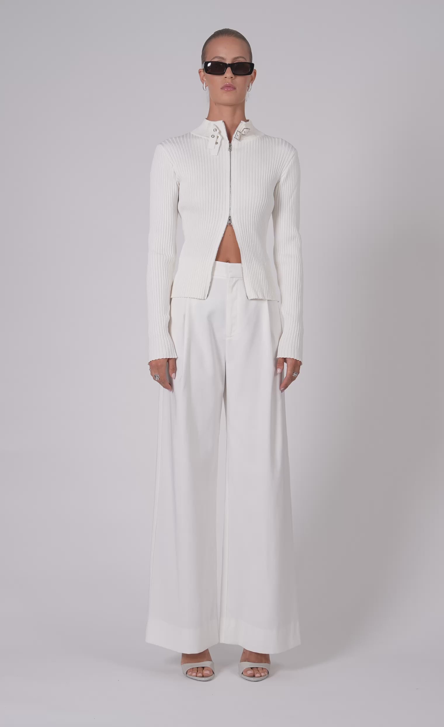 Dion Cardigan - Ivory Cardigan Nonchalant Label