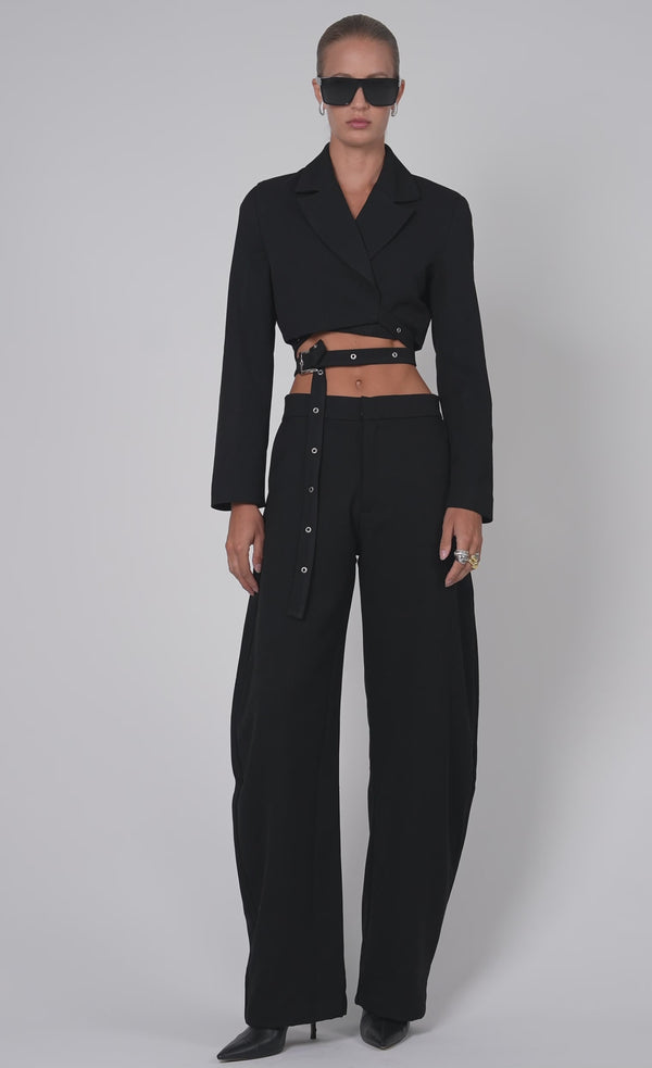 Della Cropped Blazer Blazer Nonchalant Label