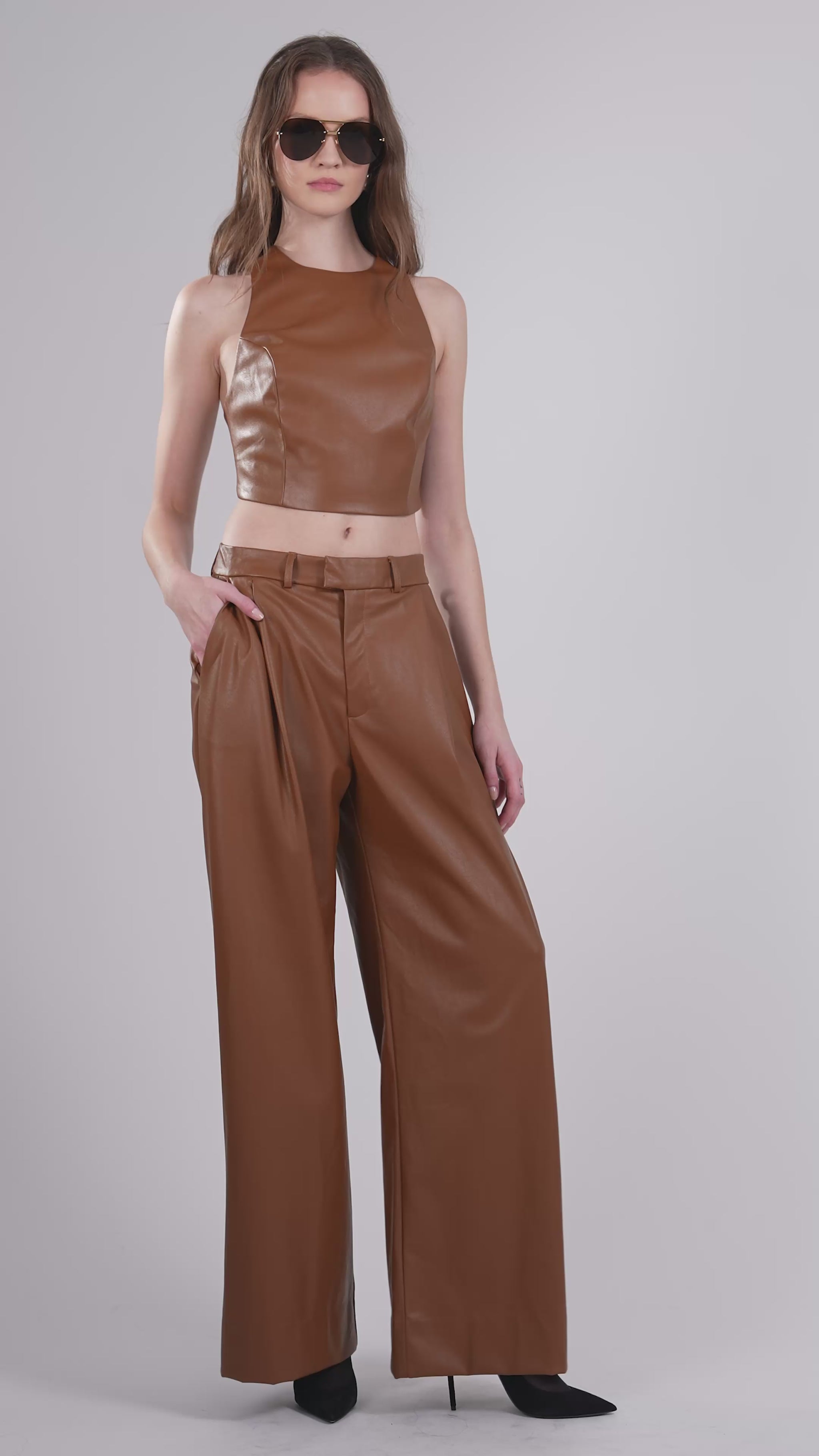 Perrie Crop - Caramel Top Nonchalant Label