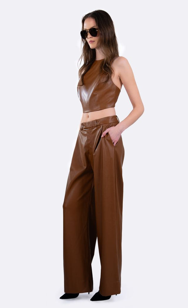 Perrie Crop - Caramel Top Nonchalant Label