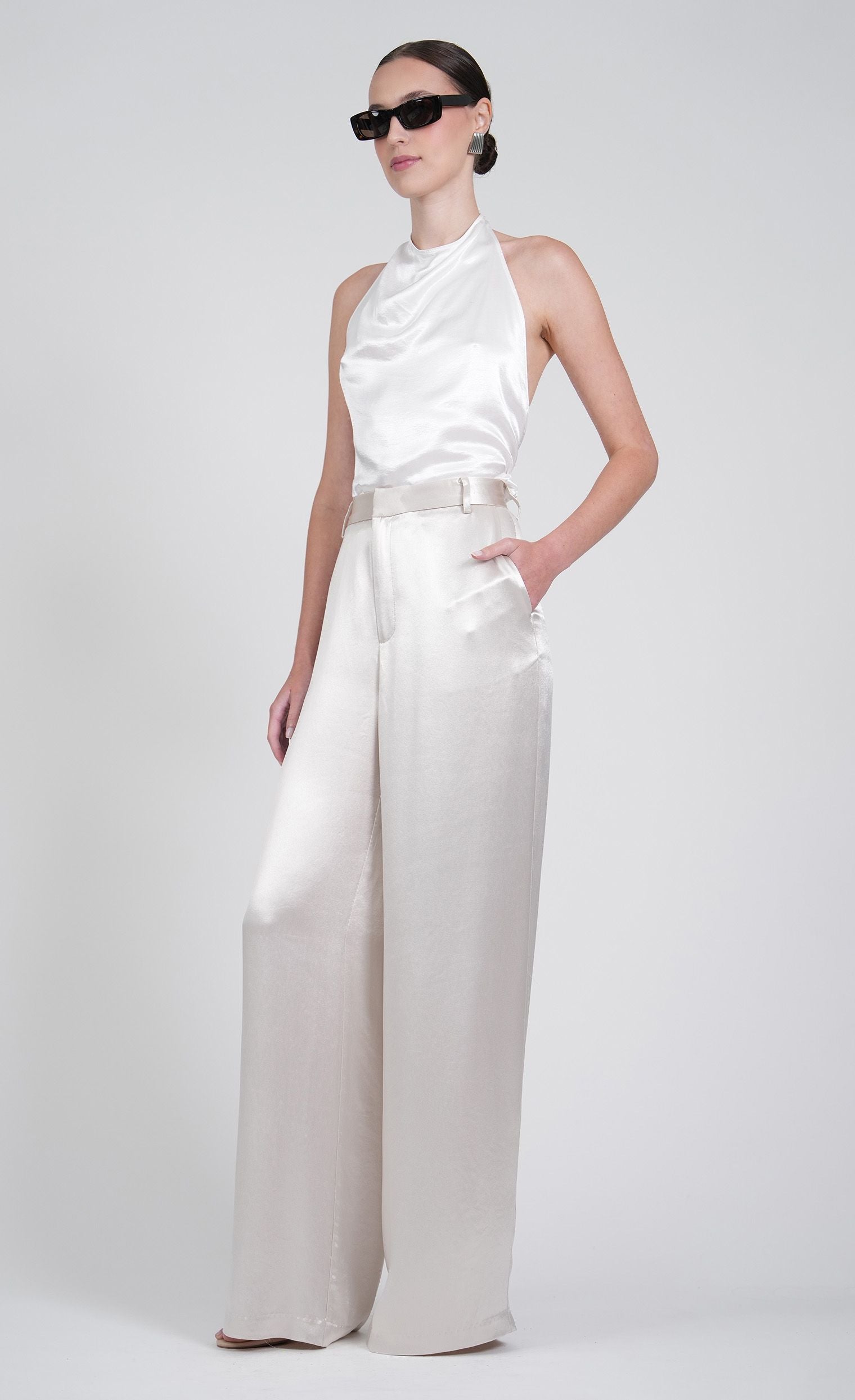 Itsy Top - Ivory Top Nonchalant Label